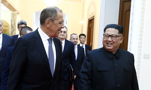 Ông Kim Jong-un khẳng định sẵn sàng hợp tác với Nga về hòa bình trên bán đảo Triều Tiên. Ảnh: Sputnik. 