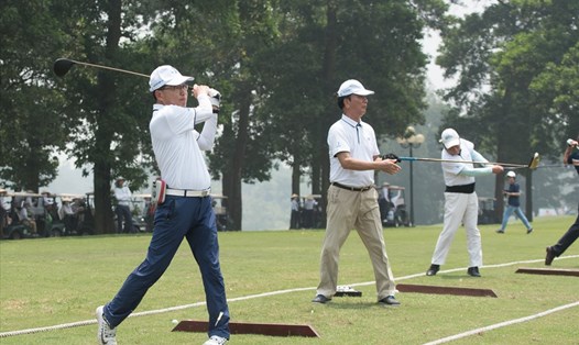 Các golfer tham dự giải. Ảnh: Duc Hanh