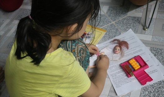 Hội Bảo vệ quyền trẻ em TP.HCM liên tục nhận tin tố cáo nhiều vụ bé gái bị xem hại. 