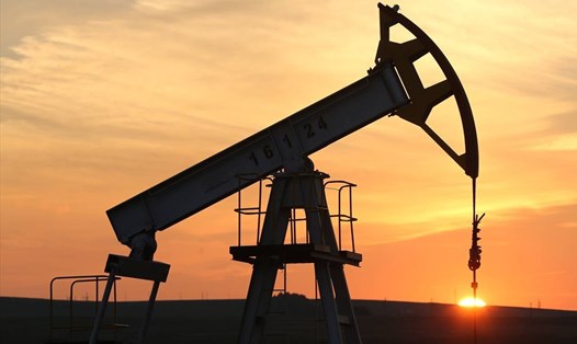 Giá dầu hôm nay đã lấy lại đà tăng và hiện áp gần sát mốc 72 USD/thùng 