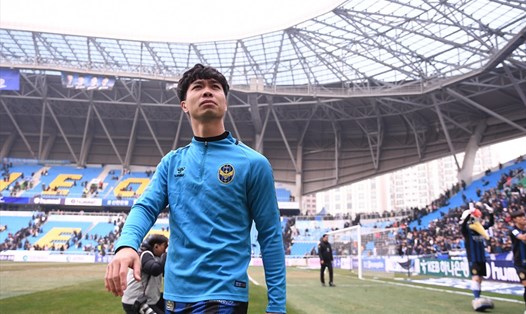 Công Phượng chỉ dự bị và khởi động trong trận đấu mà Incheon United ngắt mạch 6 trận toàn thua ở các đấu trường.