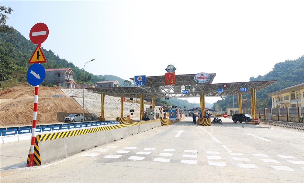 Từ ngày 3.5, tuyến Hòa Lạc-Hòa Bình được phép thu phí BOT.