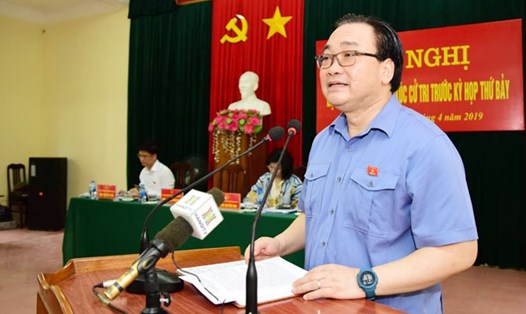  Bí thư Thành ủy Hoàng Trung Hải - Trưởng đoàn ĐB Quốc hội TP Hà Nội nói về việc xử lý cát tặc. Ảnh: Viết Thành. 