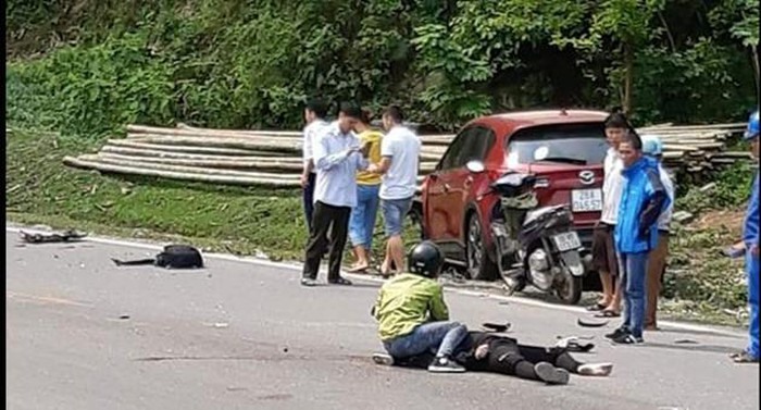 Hiện trường vụ TNGT ngày 28.4.2019 trên QL6, đoạn qua Đồng Bảng, Huyện Mai Châu, Hòa Bình khiến 1 phượt thủ bị thương nặng.