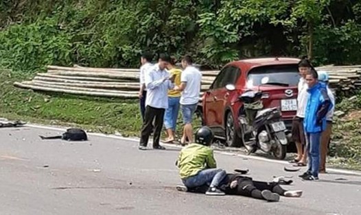 Hiện trường vụ TNGT ngày 28.4.2019 trên QL6, đoạn qua Đồng Bảng, Huyện Mai Châu, Hòa Bình khiến 1 phượt thủ bị thương nặng.