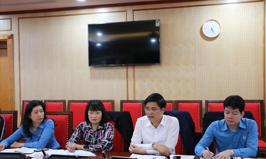 Đồng chí Ngọ Duy Hiểu, Phó Chủ tịch Tổng LĐLĐVN, Chủ tịch CĐ Viên chức Việt Nam làm việc với CĐ Ban Tổ chức Trung ương. Ảnh: Quế Chi