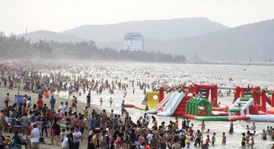 Biển cửa lò chiều 28.4.