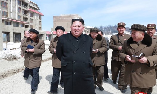 Ông Kim Jong-un thăm huyện Samjiyon. Ảnh: KCNA.