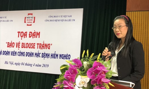Chủ tịch Công đoàn Y tế Việt Nam Phạm Thanh Bình phát biểu tại buổi tâp huấn, toạ đàm bảo vệ đoàn viên trong ngành.