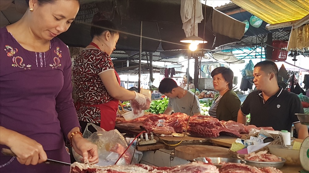 Nguồn cung thịt lợn có thể giảm sút nếu dịch tả lợn Châu Phi không được kiểm soát tốt. (Ảnh: Kh.V)