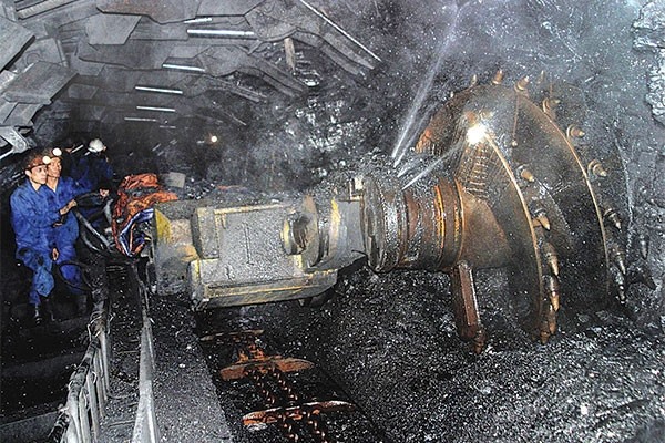 TKV áp dụng công nghệ khai thác tiên tiến vào khai thác lò. Ảnh: MH 