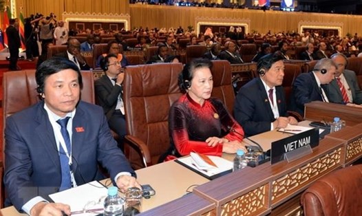 Chủ tịch Quốc hội Nguyễn Thị Kim Ngân dẫn đầu đoàn đại biểu cấp cao Việt Nam dự khai mạc Đại hội đồng lần thứ 140 Liên minh Nghị viện thế giới (IPU-140). Ảnh: TTXVN