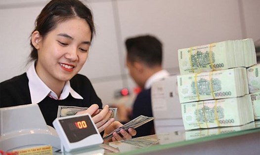 So sánh lãi suất gửi tiết kiệm ngân hàng trong tháng 4/2019, TPBank và Viet Capital Bank đang dẫn đầu với mức lãi suất 8,6%/năm cho kì hạn 24 tháng.