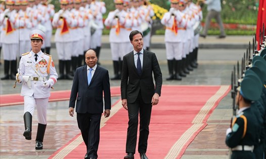 Thủ tướng Nguyễn Xuân Phúc và Thủ tướng Hà Lan Mark Rutte. Ảnh: Sơn Tùng. 