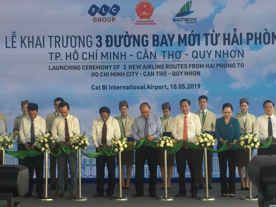 Thủ tướng Chính phủ cắt băng khai trương 3 đường bay từ Hải Phòng. Ảnh: ĐT