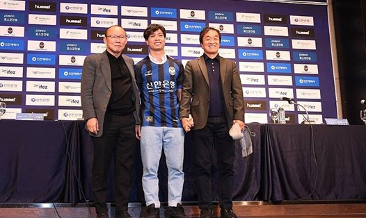 HLV Park Hang-seo về Hàn Quốc đúng thời điểm tiền đạo Công Phượng được HLV Lim Joong-yong lần đầu tiên cho đá chính trọn 90 phút. Ảnh: Incheon FC