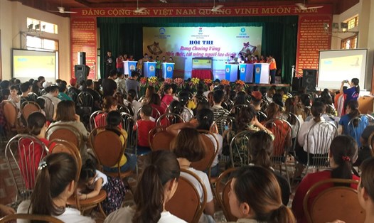Hàng trăm CNLĐ đang ở trọ tại khu vực xã Tân Tiến, huyện An Dương, Hải Phòng được trực tiếp tham gia chương trình tìm hiểu kiến thức pháp luật 