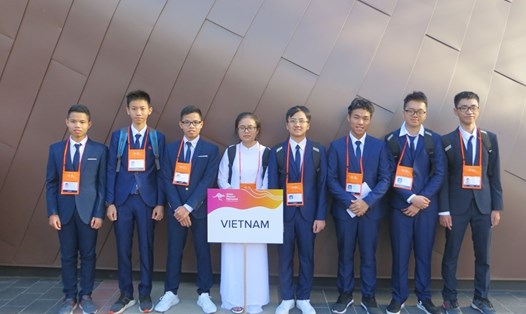 Các học sinh Việt Nam tham dự kỳ thi Olympic Vật lý châu Á năm nay. Ảnh:  Cục Quản lý chất lượng Bộ GD ĐT