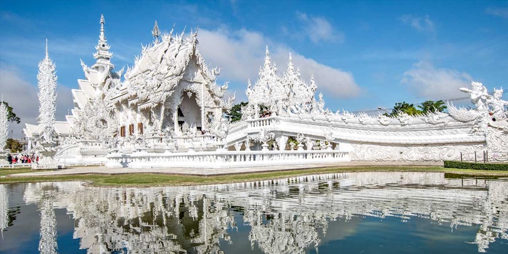 Thấy gì ở Chùa trắng Wat Rong Khun - Thái Lan?