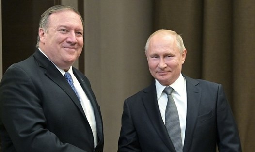 Tổng thống Nga Vladimir Putin tiếp Ngoại trưởng Mỹ Mike Pompeo hôm 14.5. Ảnh: Ria Novosti