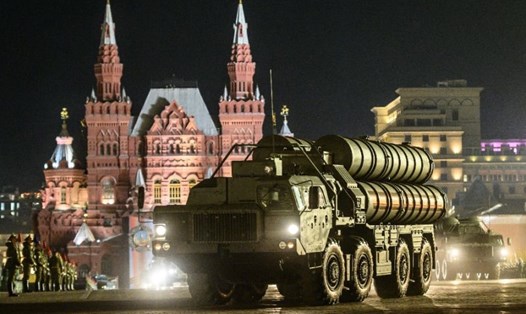 Tổ hợp tên lửa S-400. Ảnh: AFP.