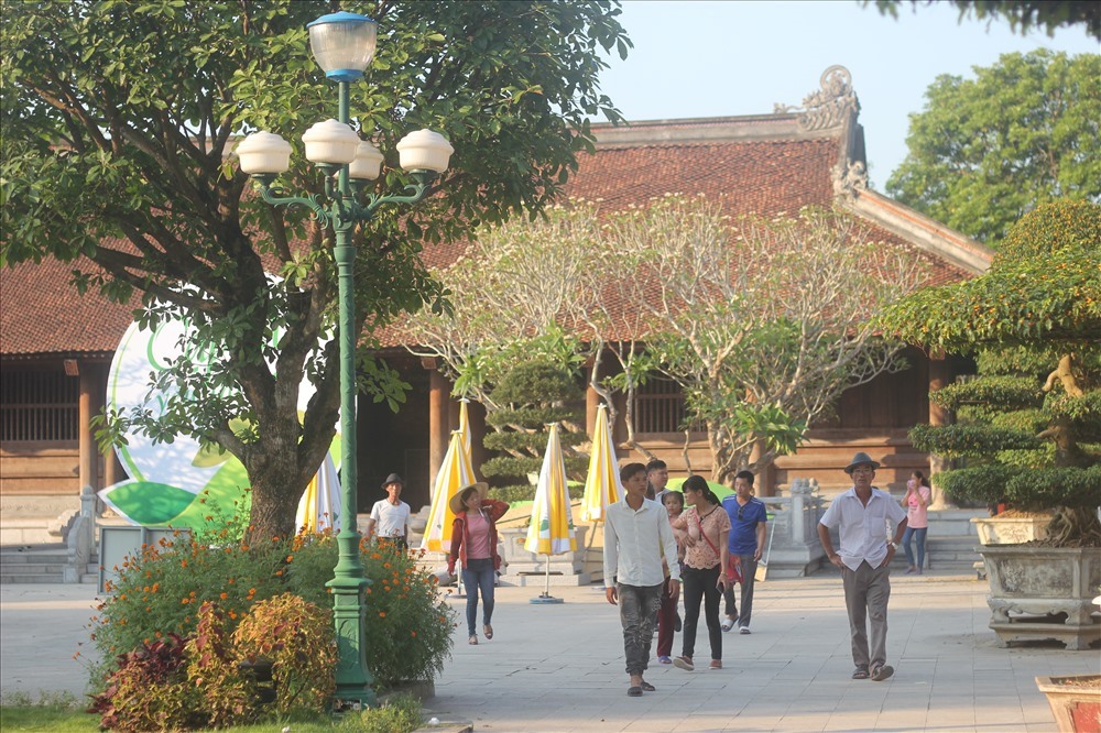 Khuôn viên bên trong quê nội của Bác. Ảnh: BD.