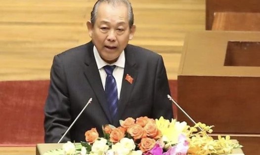Thay mặt Chính phủ, Phó Thủ tướng Thường trực Trương Hòa Bình trình bày báo cáo trước Quốc hội. Ảnh VGP.