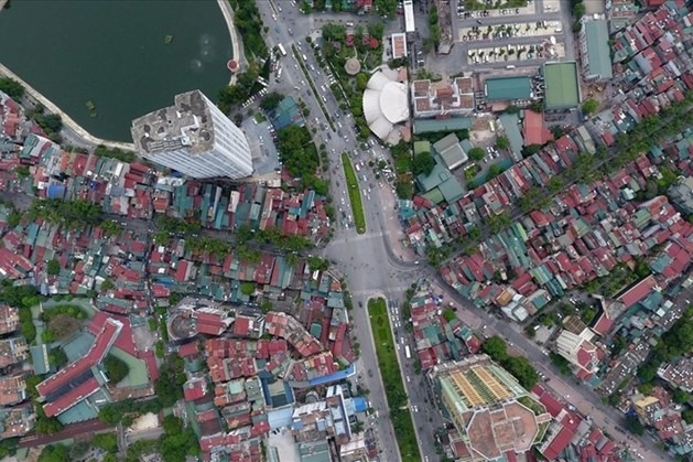 Tuyến đường Hoàng Cầu - Voi Phục được xem là một trong những tuyến đường đắt nhất Thủ đô.