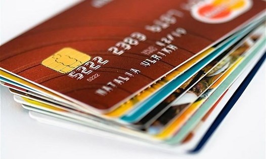 7 ngân hàng ở Việt Nam là Vietcombank, BIDV, Agribank, VietinBank, Sacombank, ABBank và TPBank vừa công bố ra mắt sản phẩm thẻ chip nội địa của các ngân hàng.