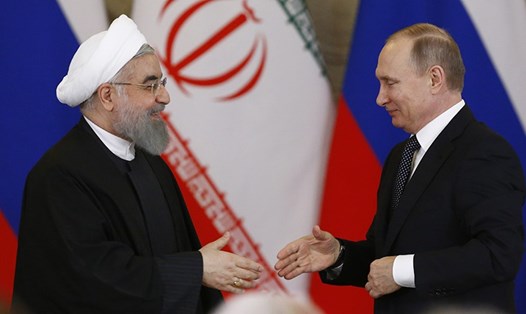 Tổng thống Nga Vladimir Putin và Tổng thống Iran Hassan Rouhani. Ảnh: Al-Monitor