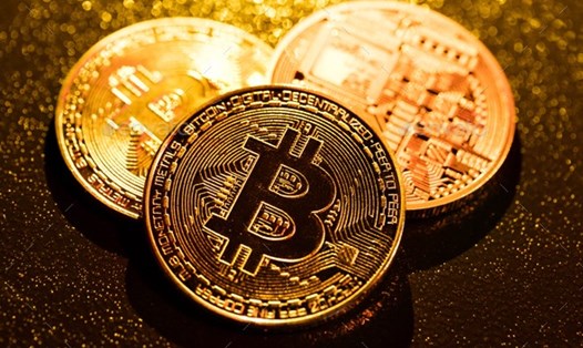 Giá Bitcoin hôm nay (31.5) tăng vọt mốc 9000 USD, nhưng sau đó lập tức giảm 500 USD chỉ trong vài phút