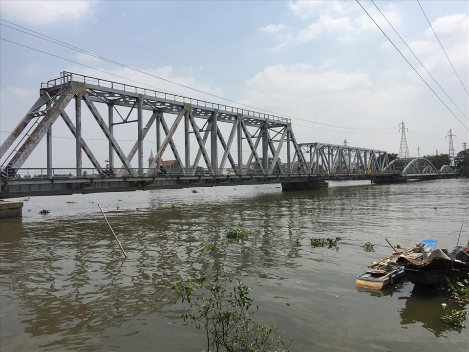 Cầu đường sắt Bình Lợi gần 120 tuổi ở TPHCM.  Ảnh: M.Q
