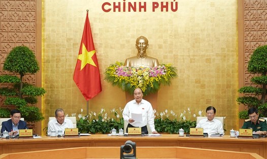 Thủ tướng Nguyễn Xuân Phúc chủ trì phiên họp Chính phủ tháng 5.2019. Ảnh: VGP.