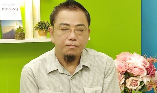 Nghệ sỹ Hồng Tơ bị bắt giam vì hành vi đánh bạc.