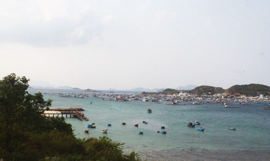 Yên bình đảo Bình Hưng