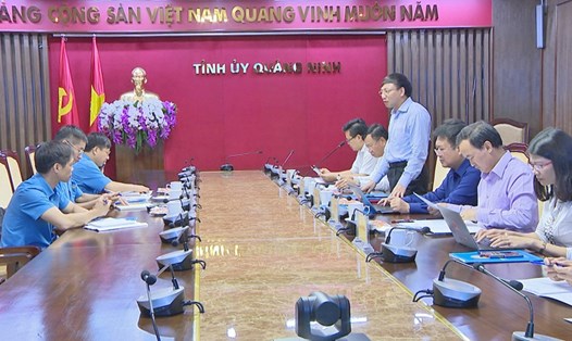 Tổng LĐLĐVN làm việc với Thường trực tỉnh ủy Quảng Ninh về việc sắp xếp CĐ các KCN tại Quảng Ninh. Ảnh: BQN
