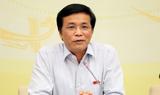 Tổng Thư ký Quốc hội Nguyễn Hạnh Phúc trả lời báo chí chiều 10.6. Ảnh: Thành Trung