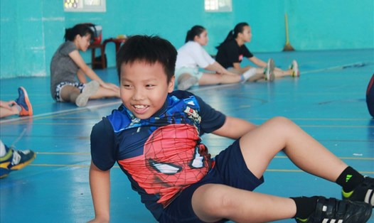 Nhiều em nhỏ tại Đà Nẵng đang được trả lại mùa hè đúng nghĩa khi được tham gia những lớp học năng khiếu mà các em yêu thích. Ảnh: TT