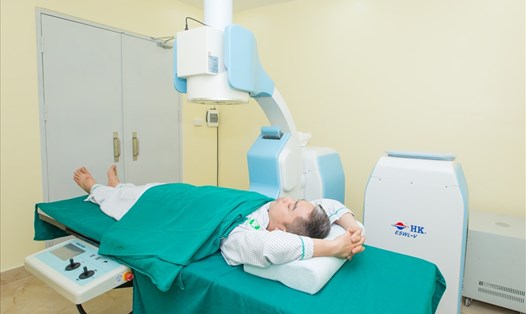 Bệnh nhân thực hiện tán sỏi tại Bệnh viện Đa khoa Quốc tế Thu Cúc