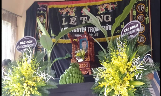 Đám tang ông Nguyễn Trọng H. tại quê nhà. Ảnh: KL