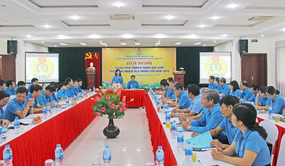 Toàn cảnh hội nghị. Ảnh: Quốc Cường