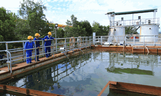 Khu xử lý nước thải phục vụ sản xuất của Cty. Ảnh: PV