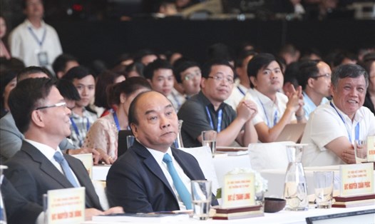 Thủ tướng Chính phủ Nguyễn Xuân Phúc (thứ 2 từ trái sang) tại hội thảo. Ảnh Quốc Toản.