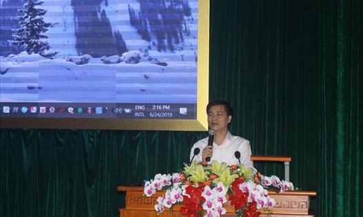 Phó Chủ tịch Tổng LĐLĐ Việt Nam Ngọ Duy Hiểu phát biểu tại hội nghị.