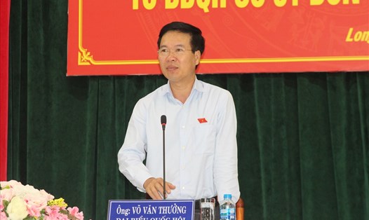 Đồng chí Võ Văn Thưởng, Ủy viên Bộ Chính trị, Bí thư Trung ương Đảng, Trưởng Ban Tuyên giáo Trung ương tiếp xúc cử tri tại huyện Long Thành (Đồng Nai). Ảnh: HAC