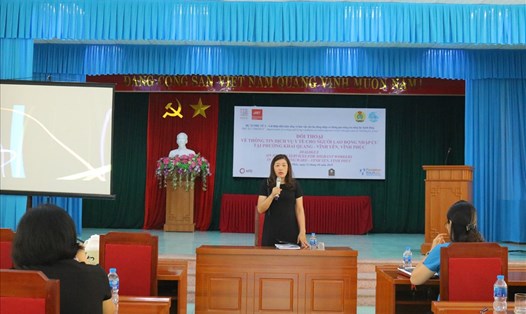 Đồng chí Nguyễn Thị Thúy Hà - Phó Chủ tịch LĐLĐ tỉnh, Phó Trưởng Ban Quản lý Dự án chủ trì Hội nghị. Ảnh:PD