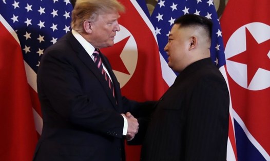 Tổng thống Donald Trump và Chủ tịch Triều Tiên Kim Jong-un tại Hà Nội hồi tháng 2.2019. Ảnh: AP.