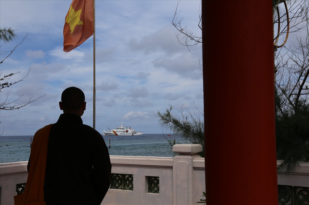 Những ngôi chùa ở Trường Sa không chỉ là chỗ dựa tinh thần cho lính đảo và người dân mà còn là những cột mốc chủ quyền trên biển.