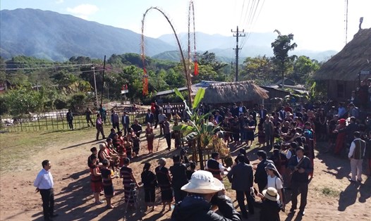 Lễ hội thu hút rất đông người tham gia.