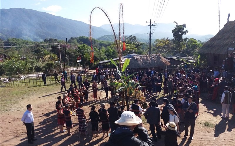 Lễ hội thu hút rất đông người tham gia.